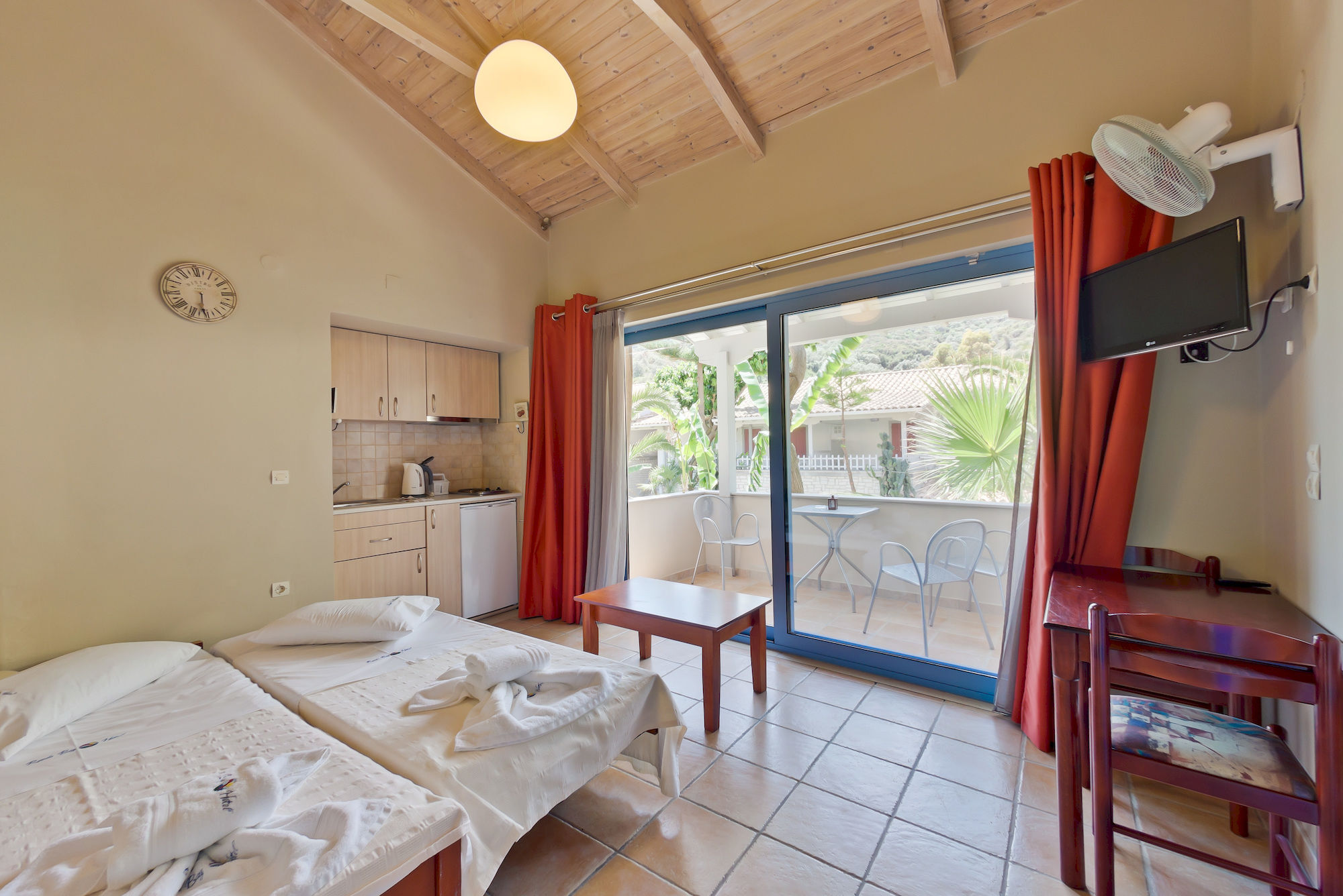 מיקרוס גיאלוס Rouda Bay Beach Hotel מראה חיצוני תמונה