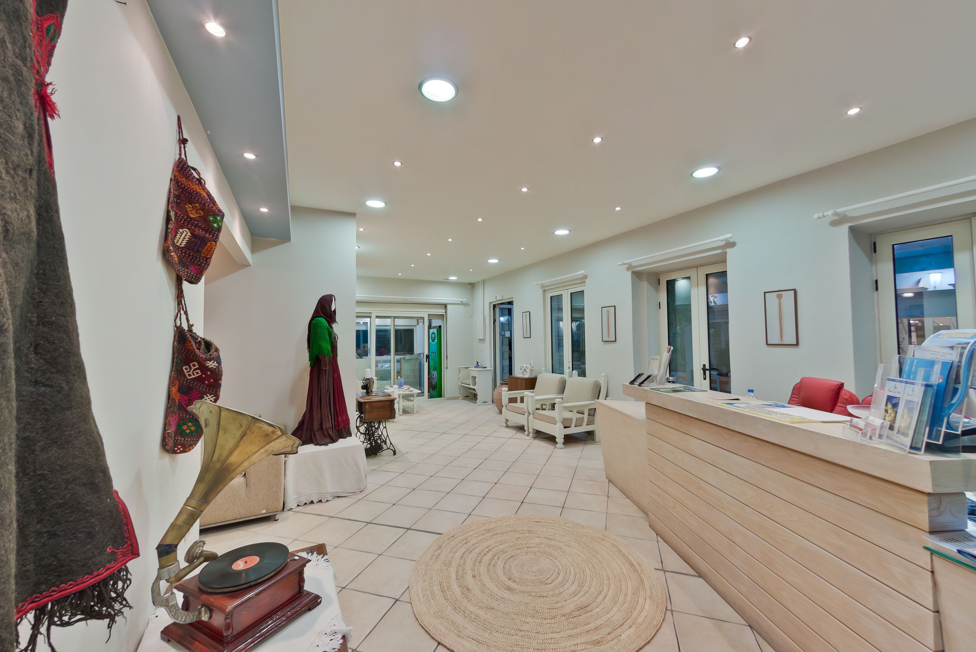 מיקרוס גיאלוס Rouda Bay Beach Hotel מראה חיצוני תמונה